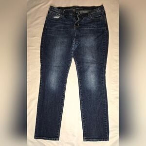 Old Navy Mid-Rise Curvy Straight Jeans Size 14 Short – Dark Wash, Sold Out